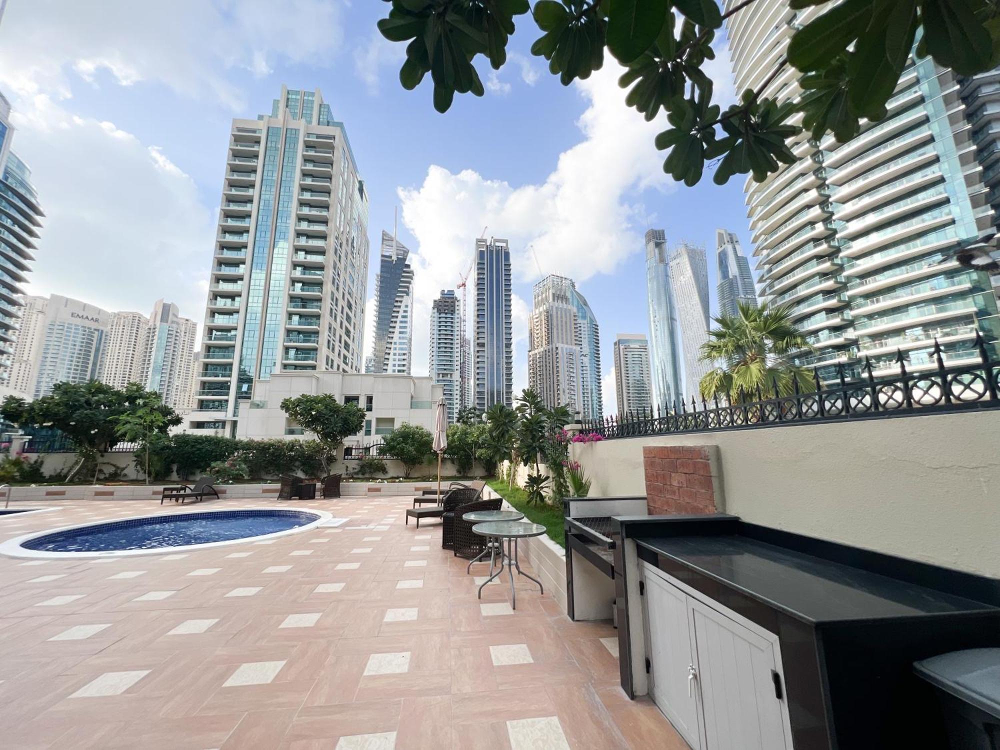 Spacious 2 Bed Apt At Marina High Floor Dubai Exterior foto